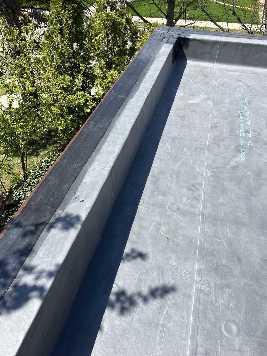 Residential EPDM (Rubber) Flat Roof in West Michigan