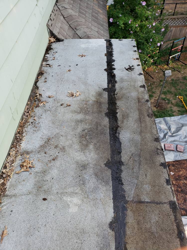 Small EPDM Rubber Roof in West Michigan — photo 2 of 11