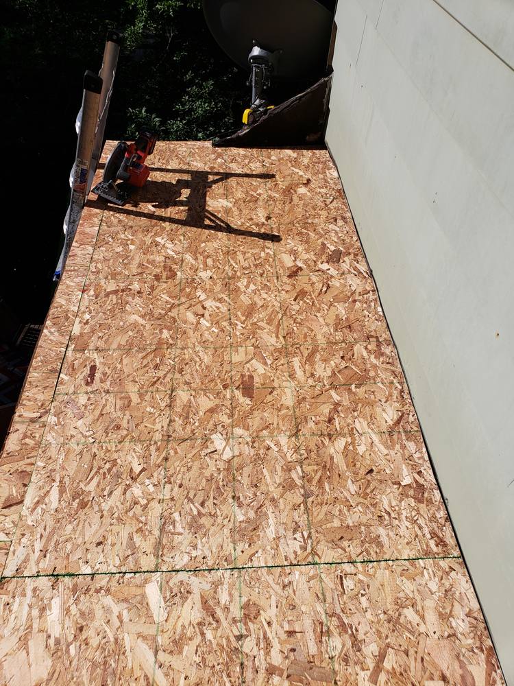 Small EPDM Rubber Roof in West Michigan — photo 6 of 11